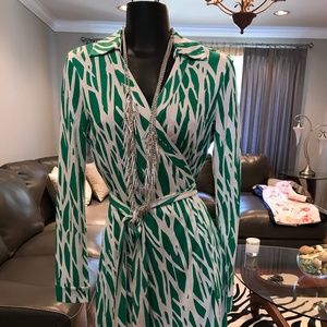 Vintage Signature Diane von Furstenberg